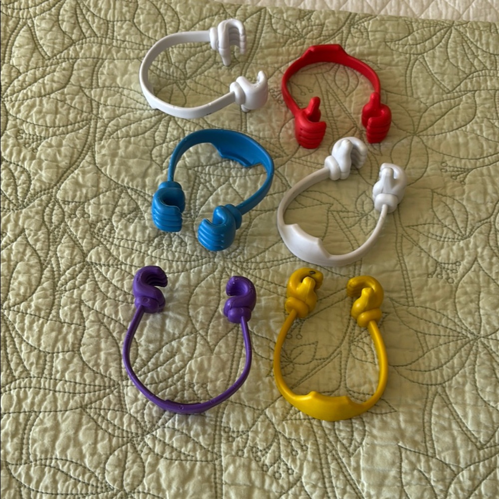 Set of 6 phone holders